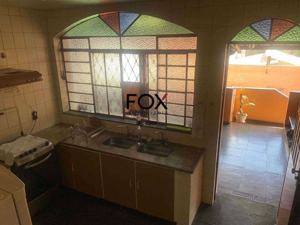 Casa, Cidade Nova, 4 Quartos, 3 Vagas, 1 Suíte