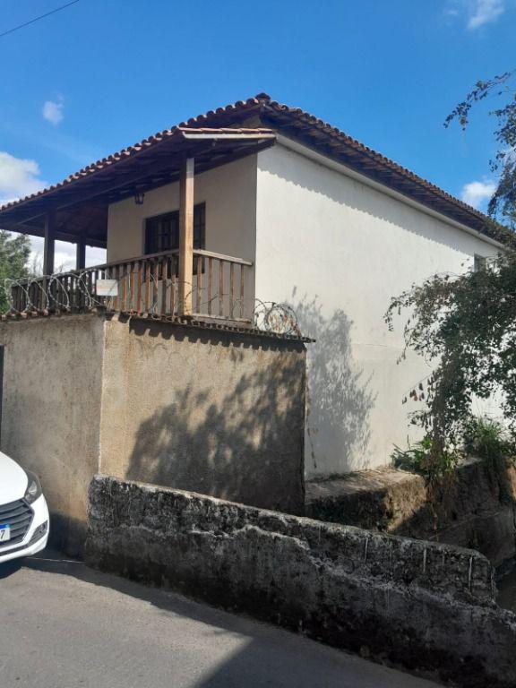 Casa, Centro, 4 Quartos, 5 Vagas, 1 Suíte