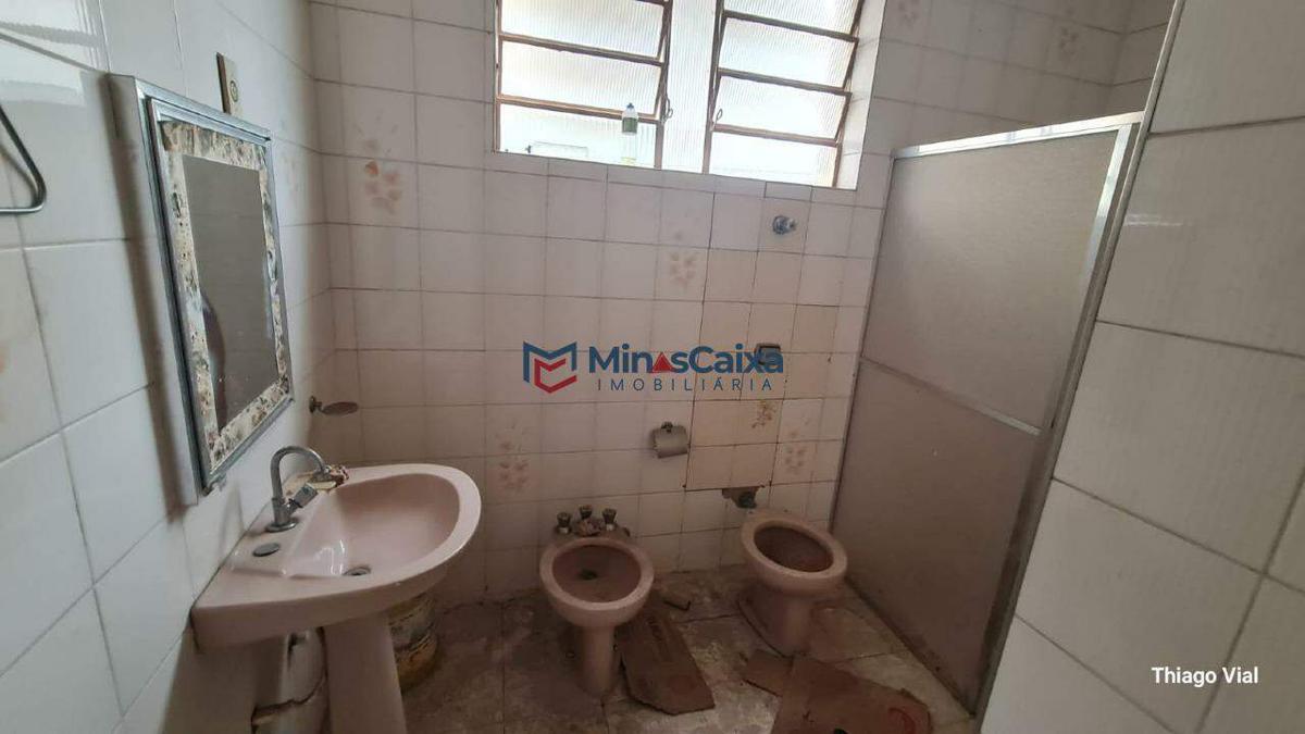 Casa, Santa Maria, 5 Quartos, 2 Vagas, 2 Suítes