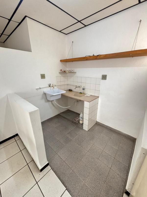 Casa, Sagrada Família, 1 Quarto, 1 Vaga