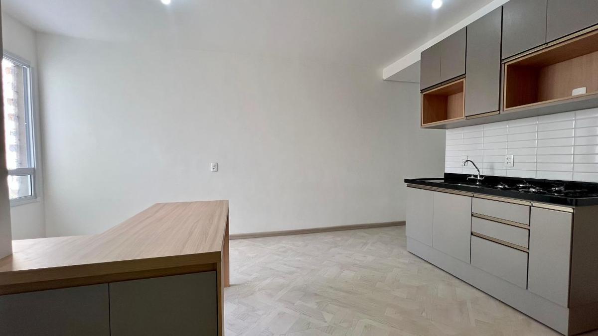 Apartamento, Centro, 2 Quartos, 1 Vaga