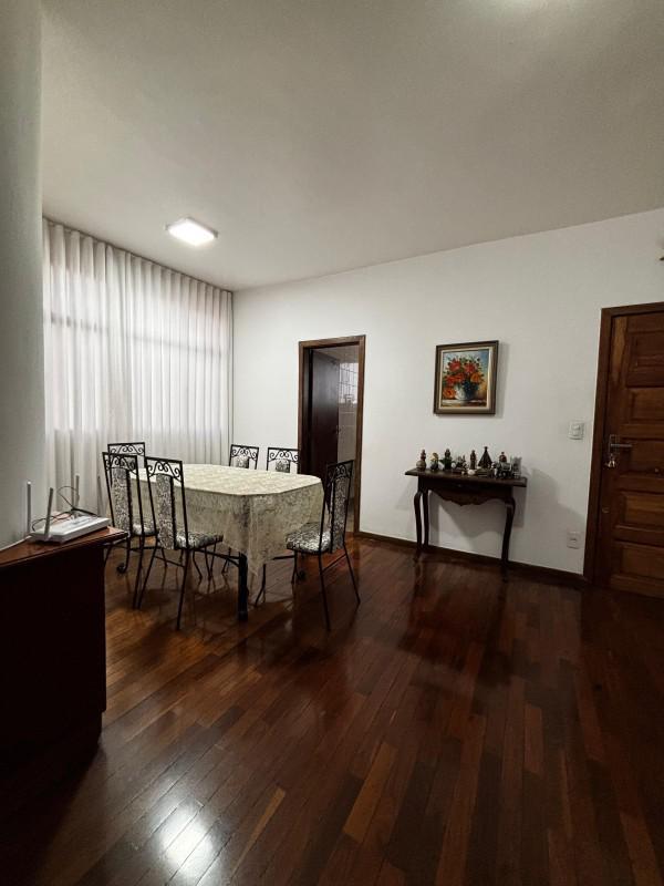 Cobertura, Sagrada Família, 4 Quartos, 2 Vagas, 1 Suíte