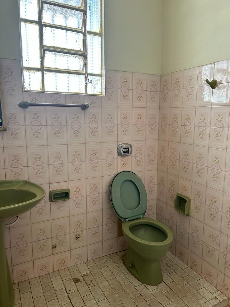 Casa, Centro, 4 Quartos, 0 Vaga