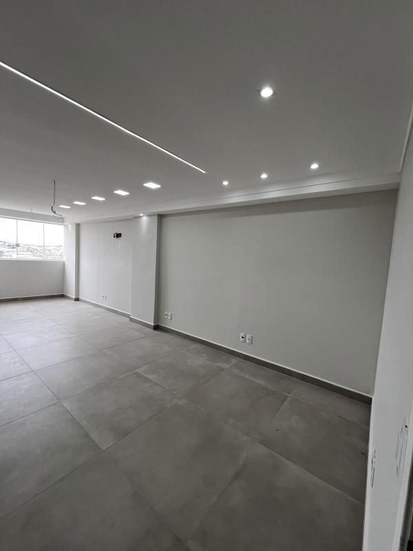 Sala, Vila Verde, 0 Quarto, 0 Vaga