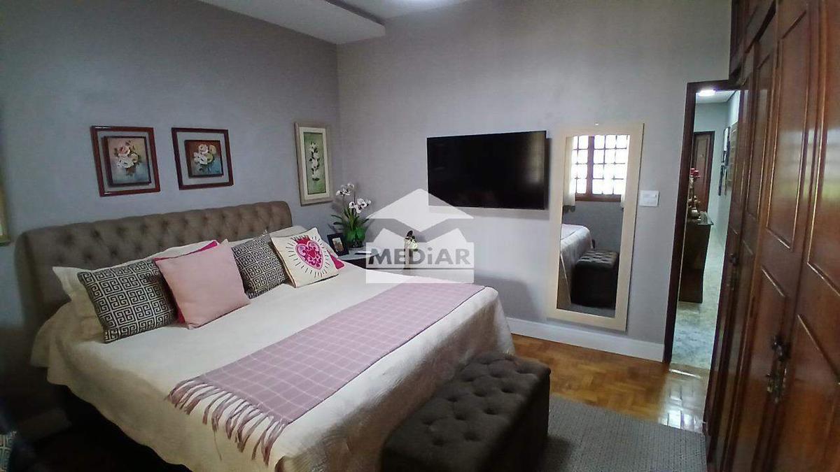 Casa, Sagrada Família, 4 Quartos, 1 Vaga