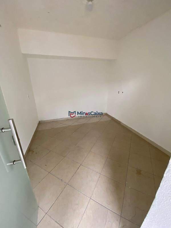 Prédio, Funcionários, 0 Quarto, 3 Vagas