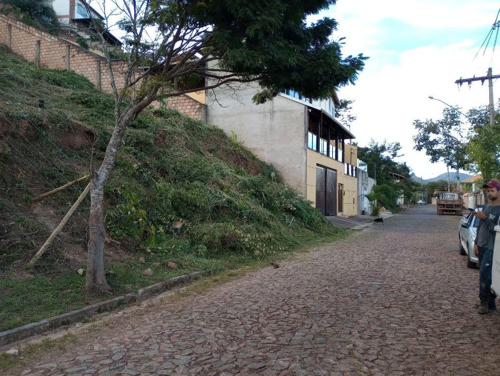 Lote, Água Férrea, 0 Quarto, 0 Vaga