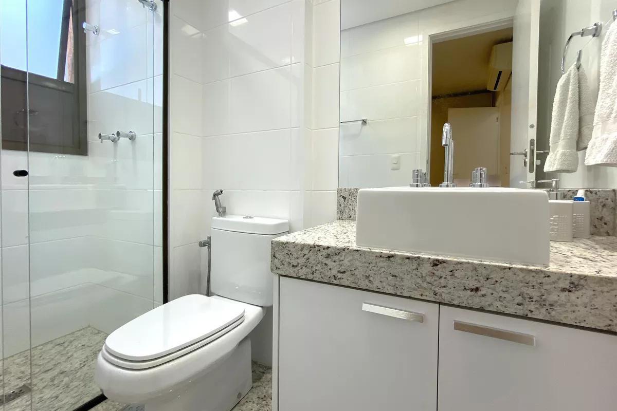 Apartamento, Funcionários, 2 Quartos, 2 Vagas, 2 Suítes