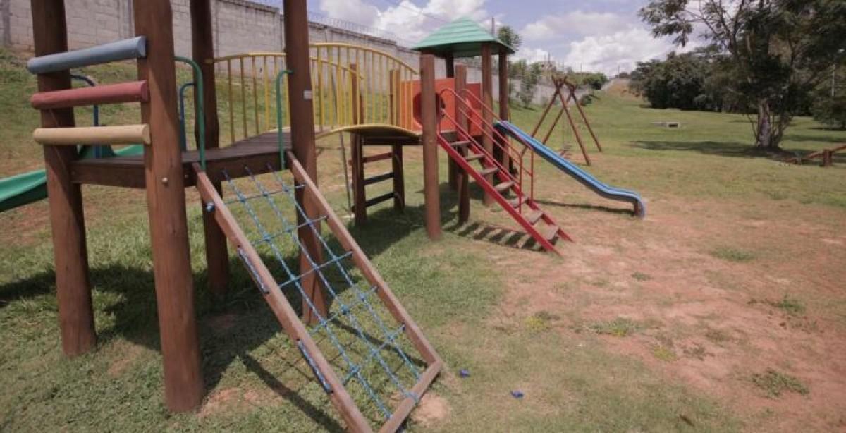 Lote, Vila das Flores, 0 Quarto, 0 Vaga
