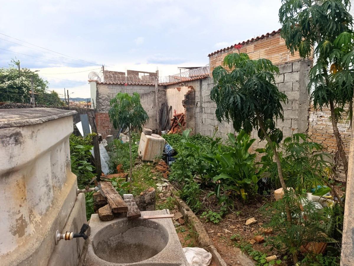 Casa, Centro, 2 Quartos, 1 Vaga