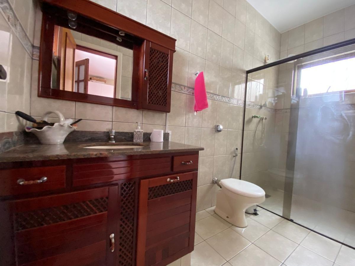 Casa, Centro, 4 Quartos, 2 Vagas, 3 Suítes