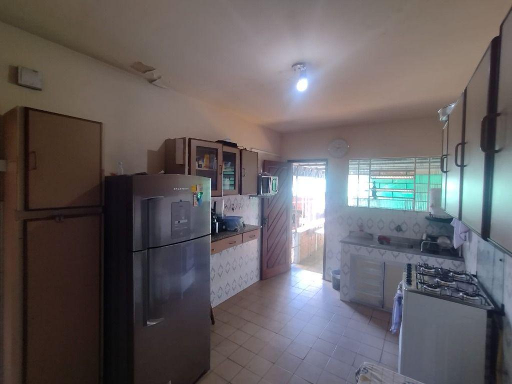 Casa, Itacolomi, 3 Quartos, 2 Vagas, 1 Suíte