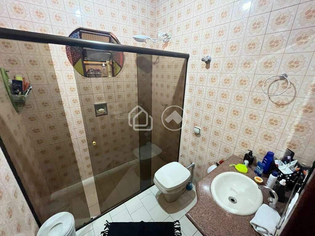 Casa, Novo das Indústrias (barreiro), 3 Quartos, 4 Vagas, 1 Suíte