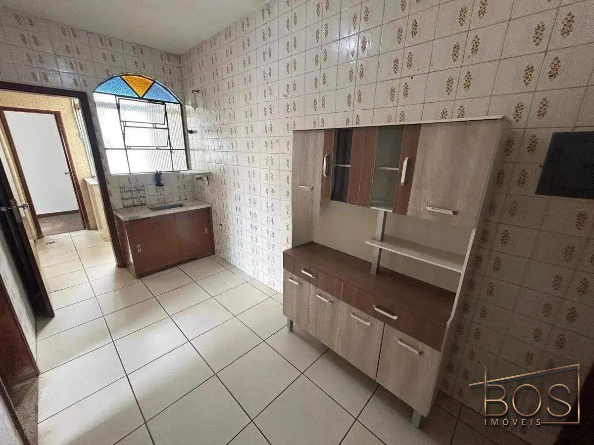 Apartamento, Sagrada Família, 2 Quartos, 0 Vaga