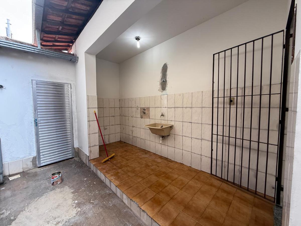 Casa, Heliópolis, 3 Quartos, 4 Vagas, 1 Suíte