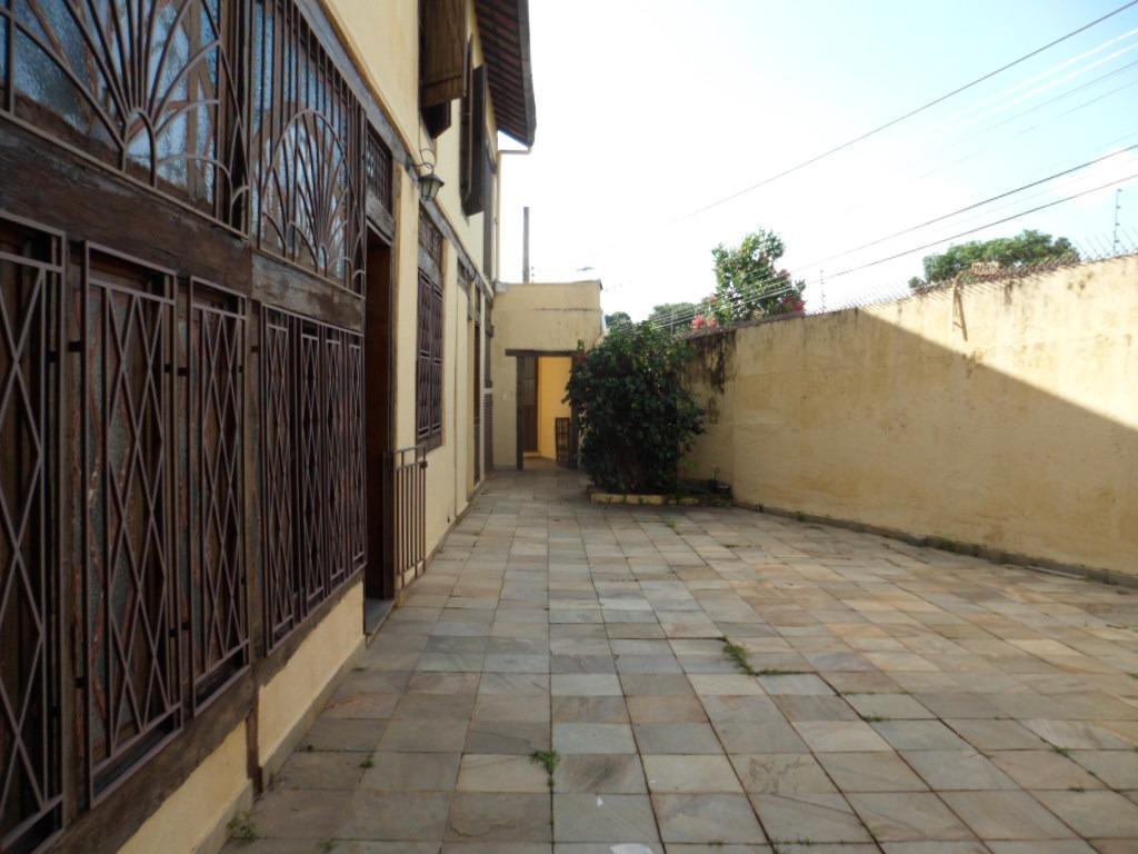 Casa, Cachoeirinha, 4 Quartos, 3 Vagas, 1 Suíte