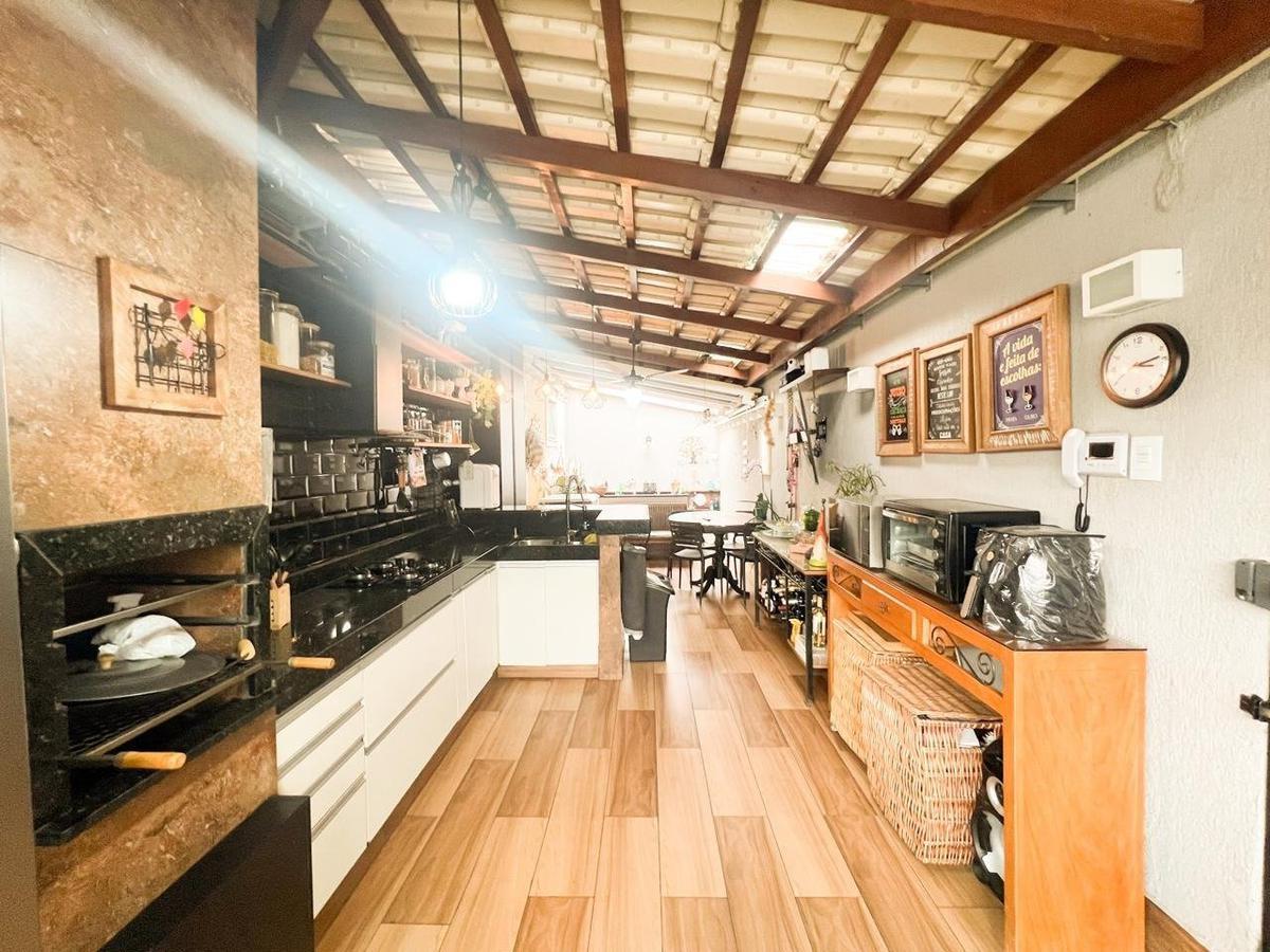 Casa, Serrano, 2 Quartos, 3 Vagas, 2 Suítes