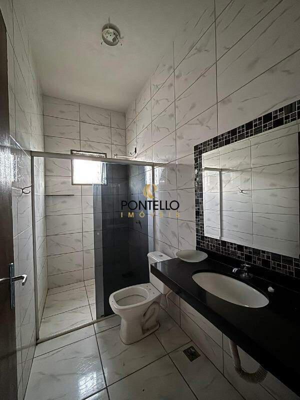 Casa, Manoa, 3 Quartos, 2 Vagas, 1 Suíte