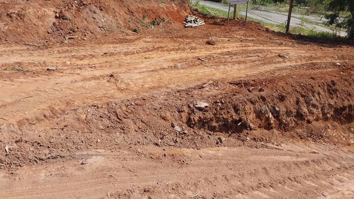 Lote, Vale dos Cristais