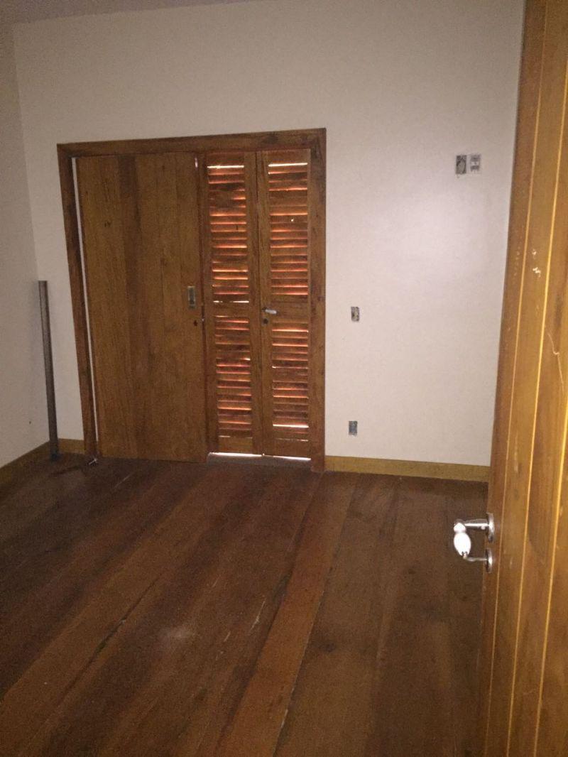 Casa, Cabral, 3 Quartos, 4 Vagas, 1 Suíte