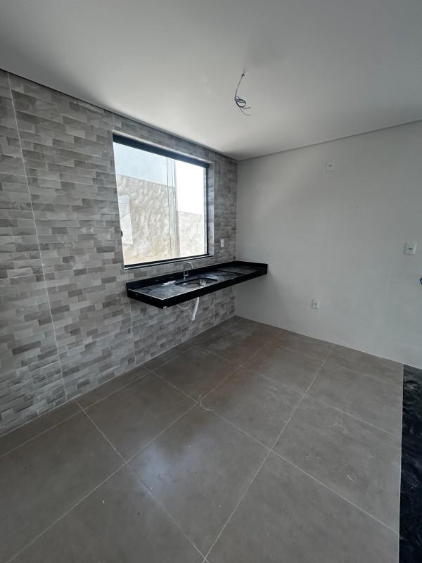 Casa, Masterville, 2 Quartos, 2 Vagas, 1 Suíte