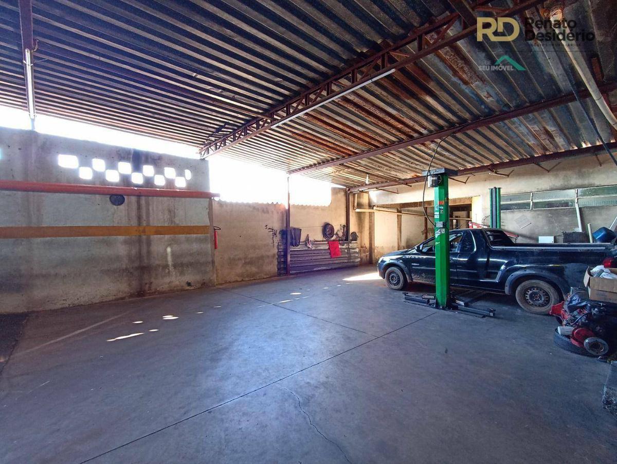 Galpão, Esplanada, 0 Quarto, 0 Vaga