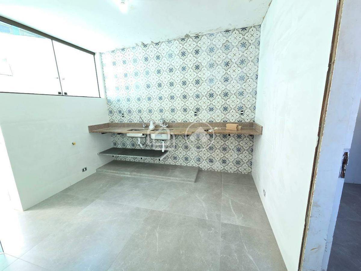 Casa, Buritis, 3 Quartos, 4 Vagas, 2 Suítes