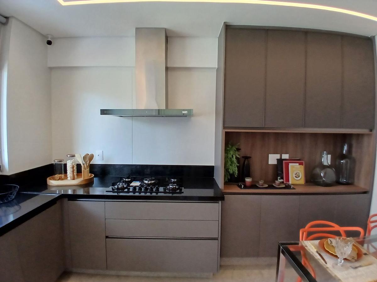 Apartamento, Funcionários, 3 Quartos