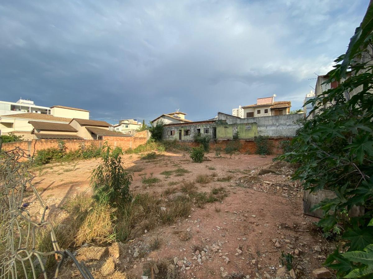 Lote, Castelo, 0 Quarto, 0 Vaga