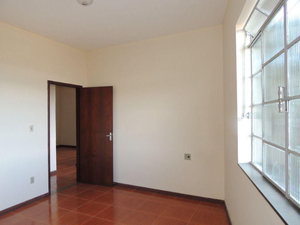 Casa, Centro, 3 Quartos, 1 Vaga, 1 Suíte