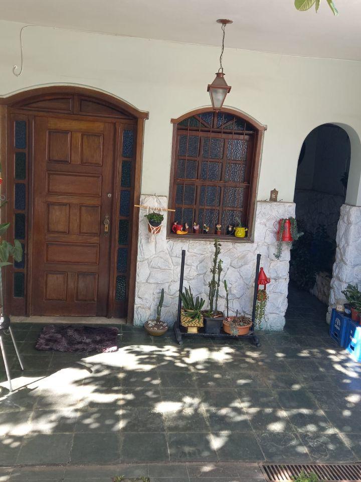 Casa, Sagrada Família, 4 Quartos, 2 Vagas, 1 Suíte