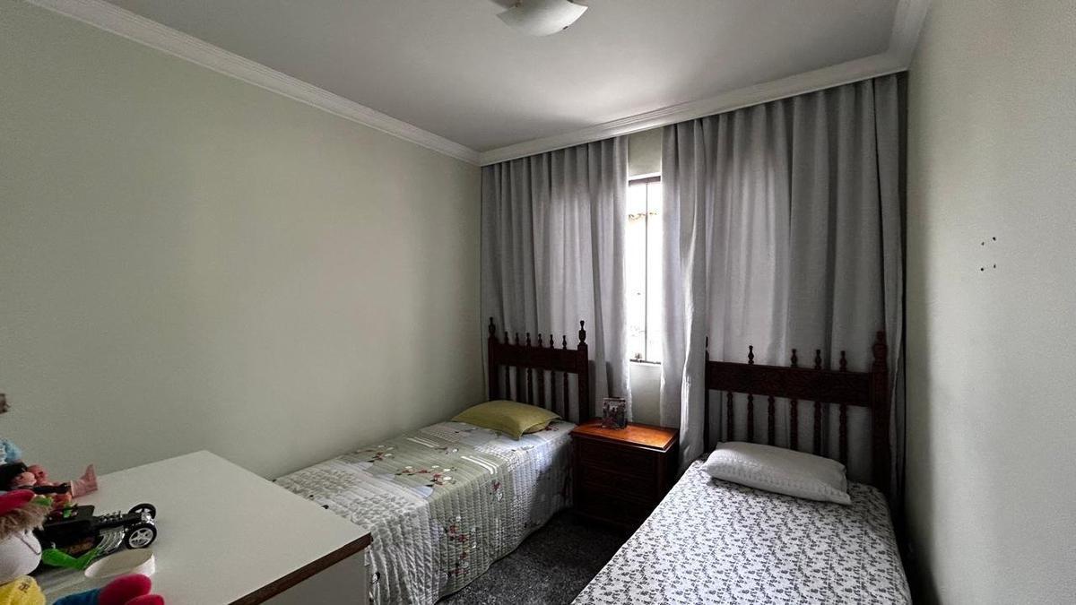 Casa, Santa Amélia, 4 Quartos, 15 Vagas, 1 Suíte