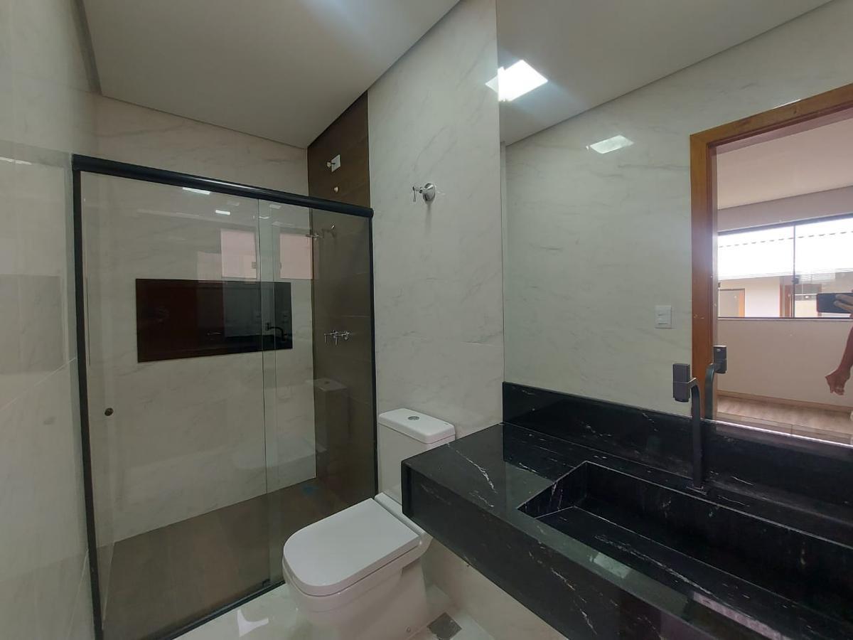 Casa, Planalto, 4 Quartos, 4 Vagas, 1 Suíte