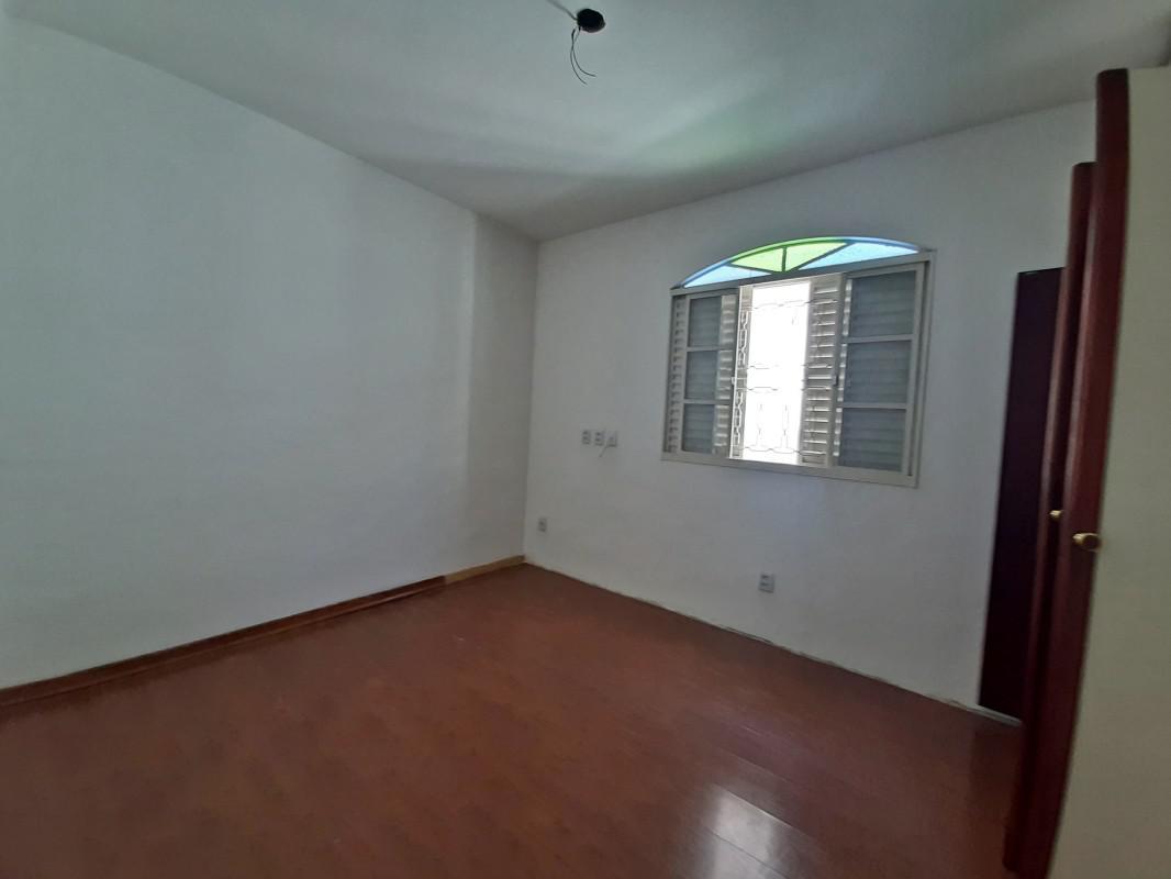 Casa, Alto Barroca, 3 Quartos, 2 Vagas, 1 Suíte