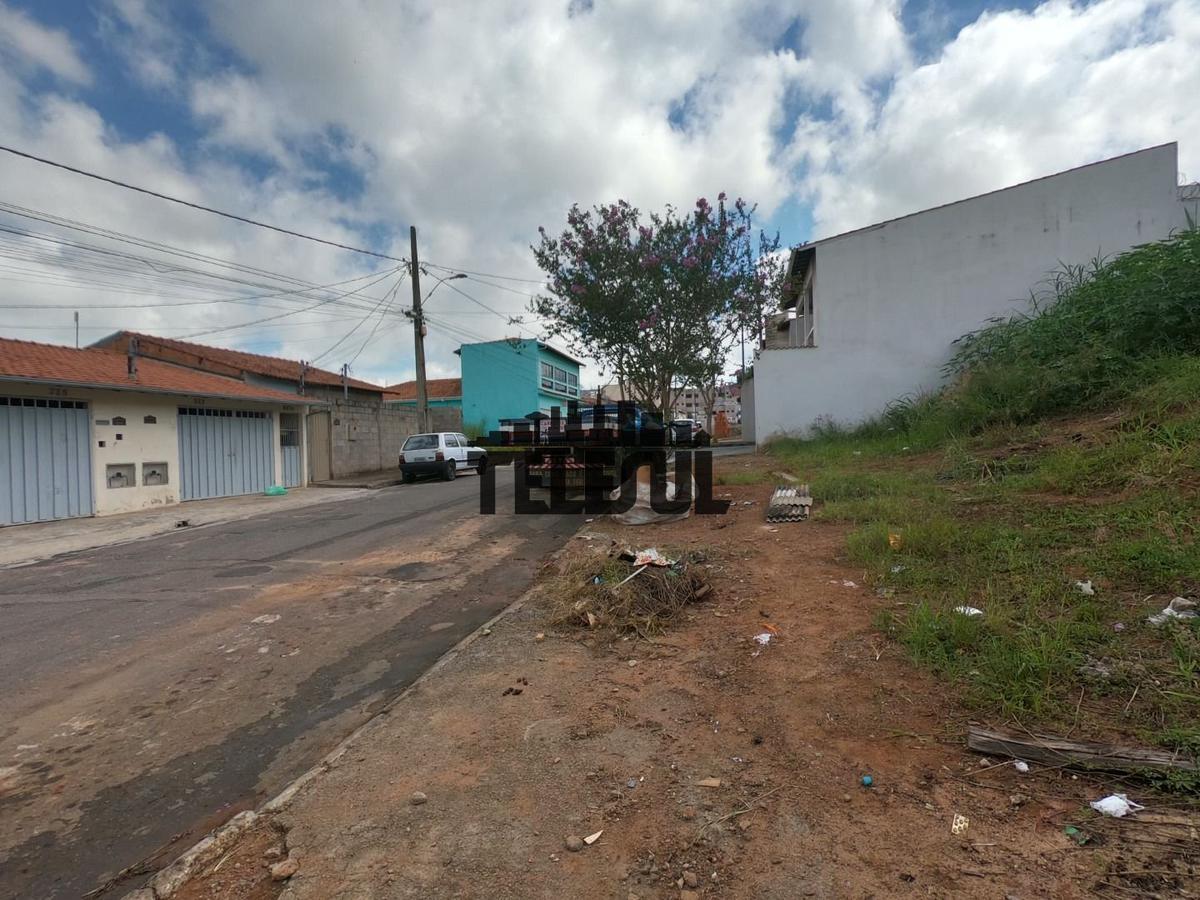 Lote, Parque Nossa Senhora das Graças, 0 Quarto, 0 Vaga