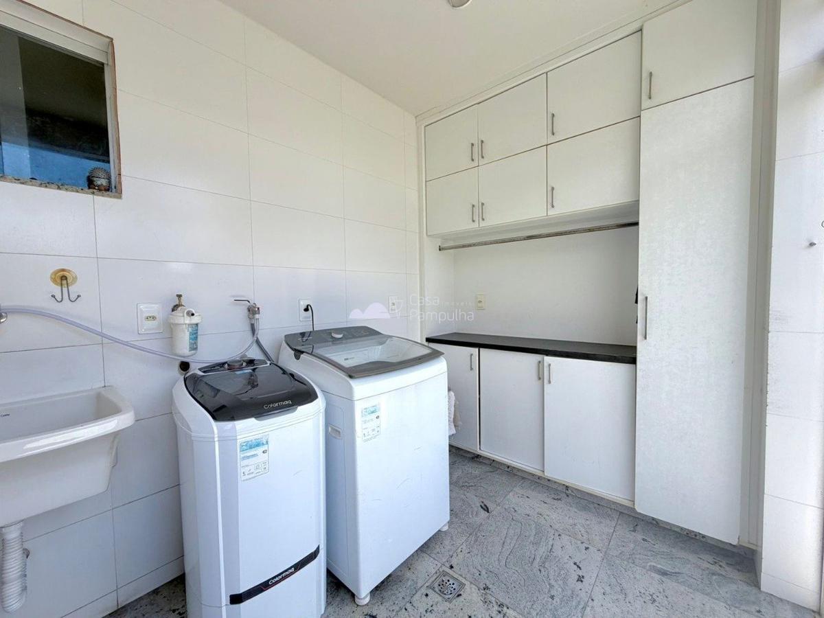 Casa, Trevo, 5 Quartos, 6 Vagas, 2 Suítes