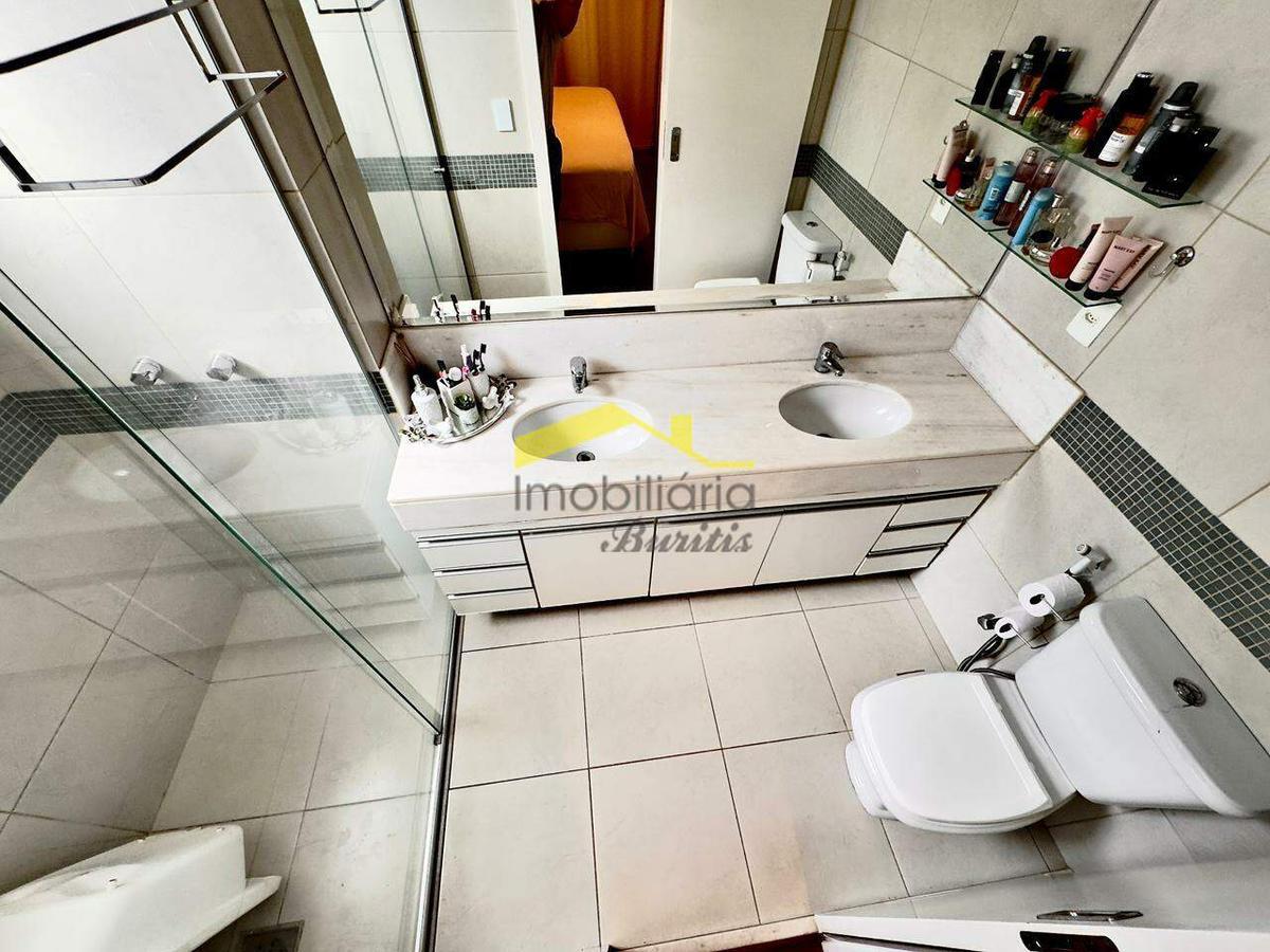 Apartamento, Estoril, 3 Quartos, 3 Vagas, 1 Suíte