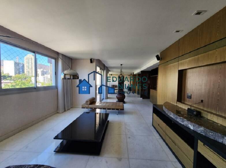 Apartamento, Funcionários, 4 Quartos, 0 Vaga, 2 Suítes