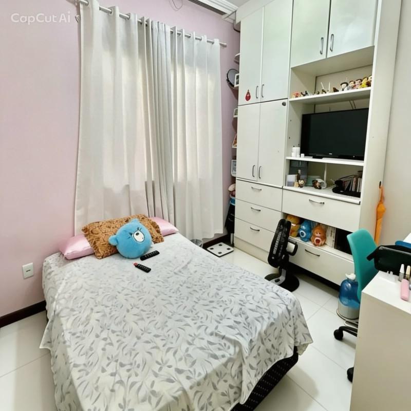 Casa, Castelo, 3 Quartos, 2 Vagas, 1 Suíte
