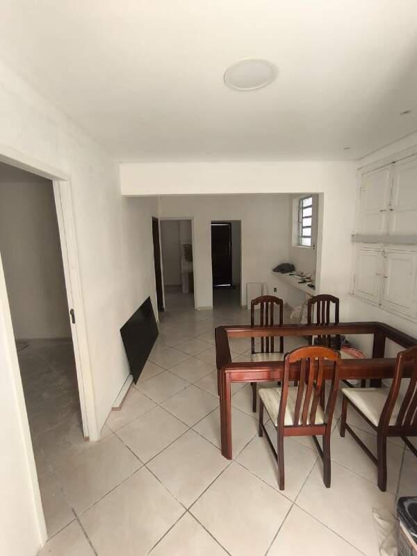 Casa Comercial, Prado, 2 Quartos, 0 Vaga