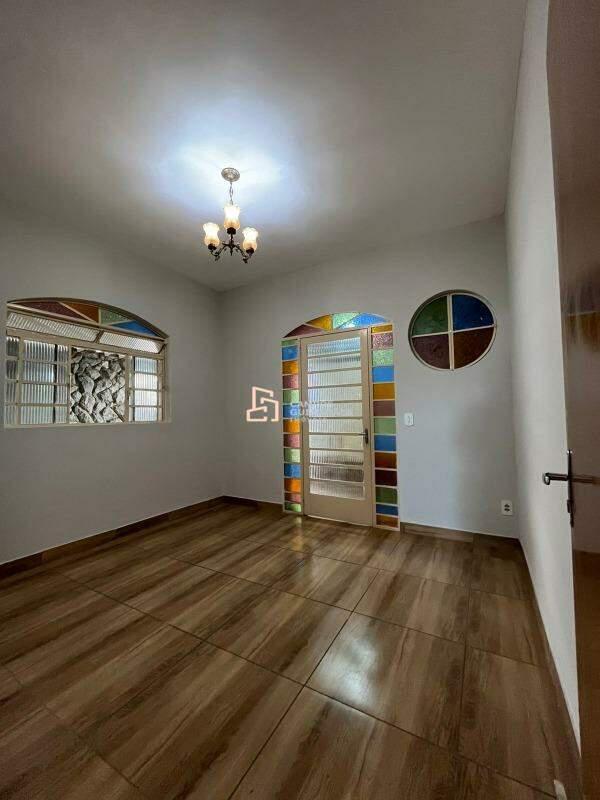 Casa, Glória, 4 Quartos, 2 Vagas, 1 Suíte