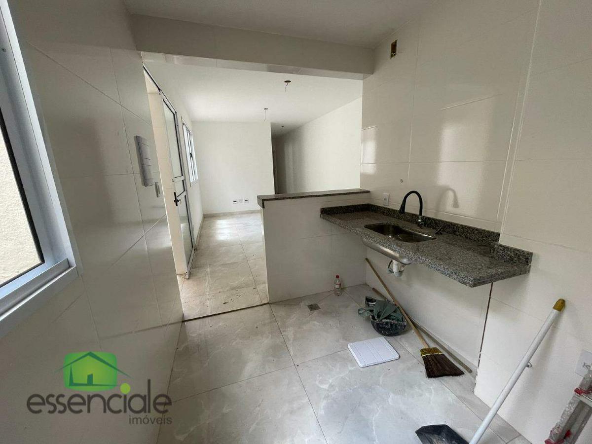 Apartamento, Europa, 2 Quartos, 1 Vaga, 1 Suíte
