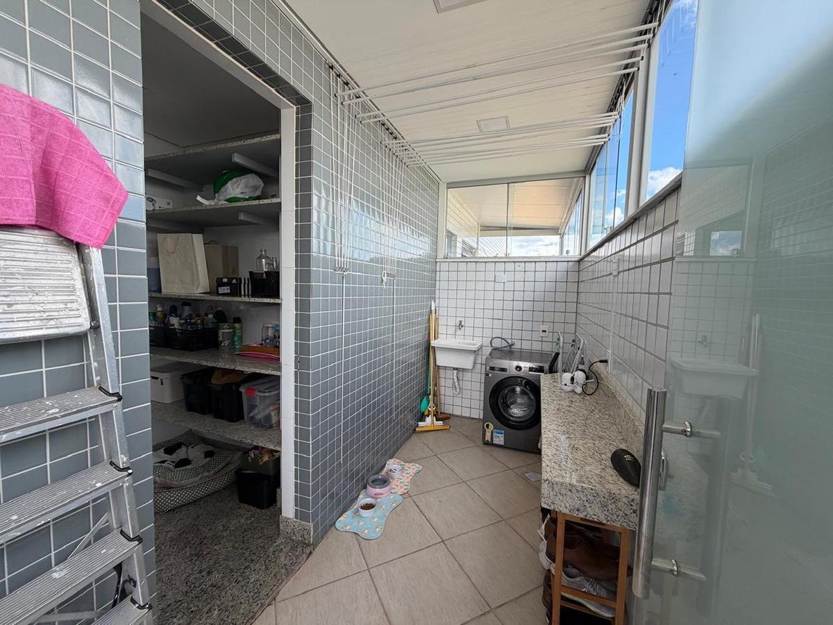 Apartamento, Colégio Batista, 2 Quartos, 2 Vagas, 1 Suíte