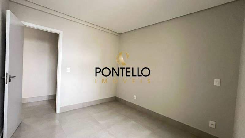 Apartamento, Centro, 2 Quartos, 0 Vaga, 1 Suíte