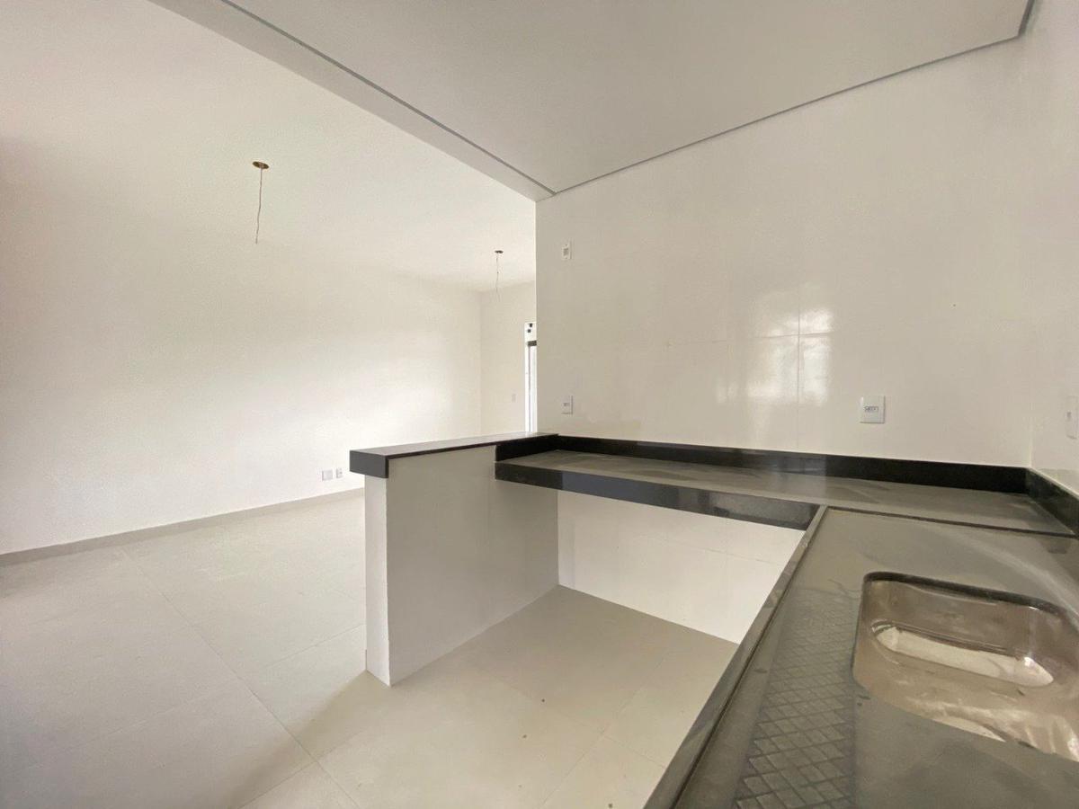 Casa, Vale das Orquídeas, 3 Quartos, 2 Vagas, 1 Suíte