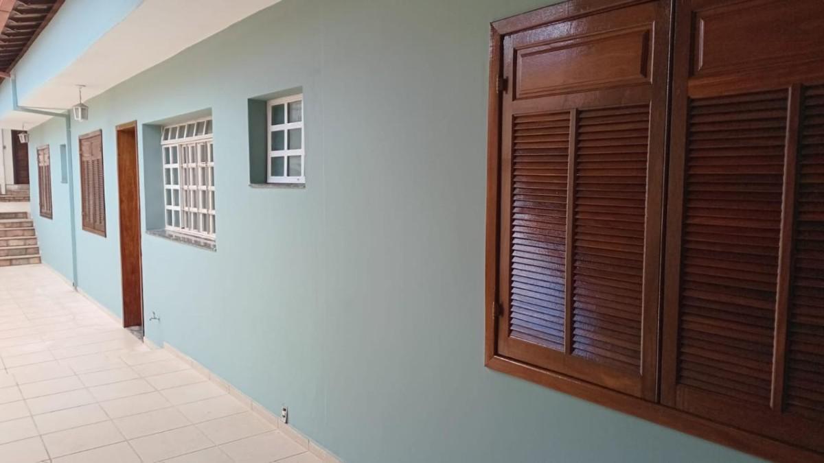 Casa, Barreiro, 5 Quartos, 5 Vagas, 2 Suítes