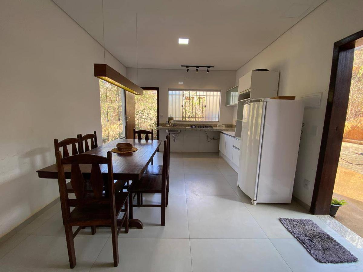 Casa, Primavera, 2 Quartos, 2 Vagas, 1 Suíte