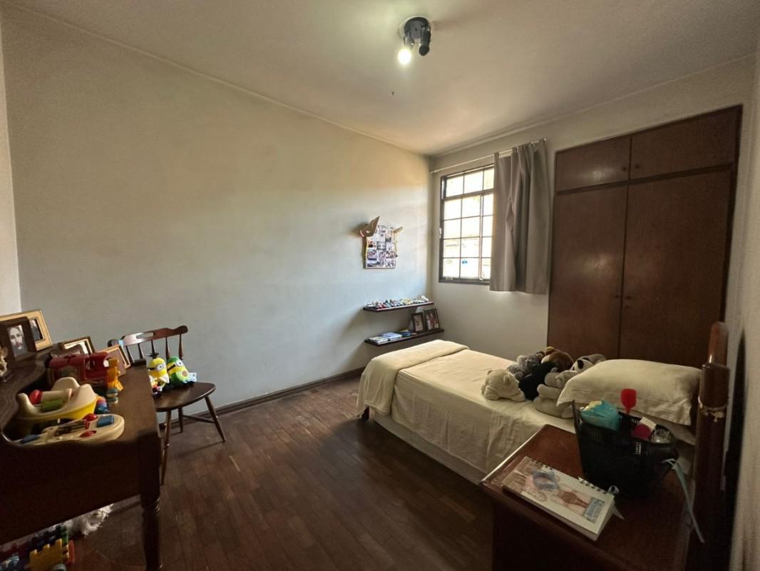 Cobertura, Luxemburgo, 4 Quartos, 2 Vagas, 1 Suíte