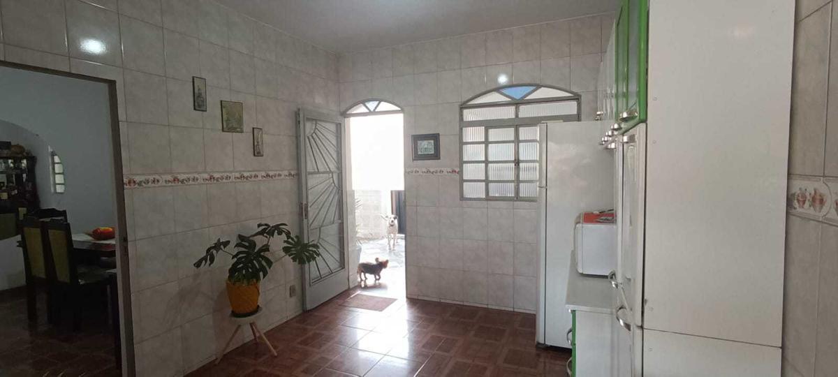 Casa, Eldorado, 3 Quartos, 2 Vagas, 1 Suíte
