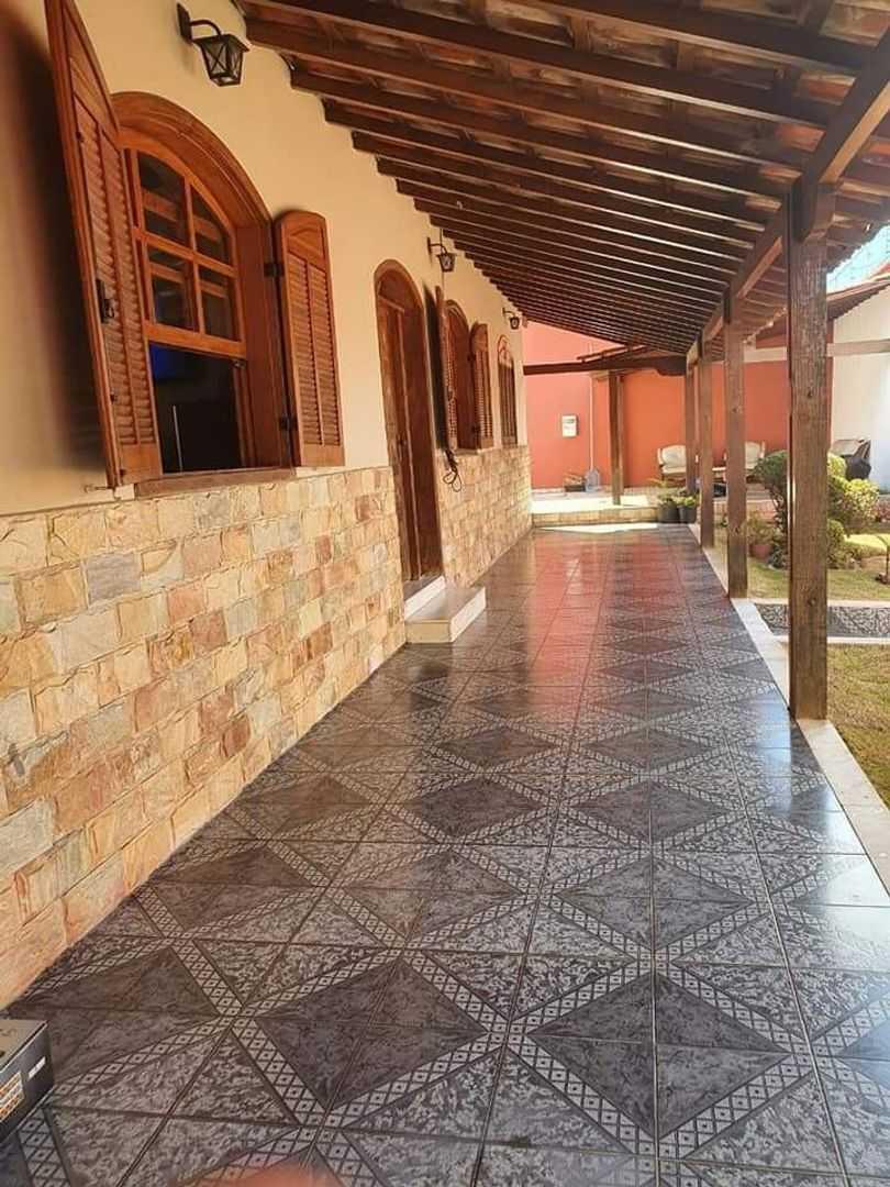 Casa, Colonial, 3 Quartos, 5 Vagas, 1 Suíte